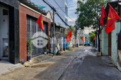 Hiếm, nhà 2 tầng 100m2, ngang 5m, ngay trường thcs hoa lư, tp thủ đức q9 cũ