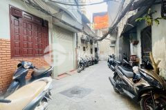 Hai bà trưng, 2.7 tỷ, nhà ngõ thoáng, sổ riêng