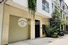 Bán nhà tô ngọc vân 90m2 x 4t x mt 8m ngõ thông oto tránh 4 ngủ hướng db