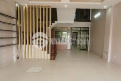 Cho thuê nhà 5 tầng mặt đường phạm văn đồng, ph thanh bình, tp hd, 102m2, mt 6m, kd tốt