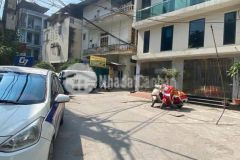 Bán nhà phố nguyễn đức cảnh gần hồ đền lừ ngõ thông các ngả, dt 26m giá 5.6 tỷ sđcc