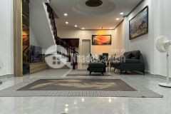 Nhà mới cực đẹp 85m2, hẻm xe tải, 1 sẹc, 10m ra mt, trường thạnh q9