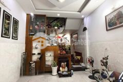 Tôi cần bán căn nhà cách mạng tháng tám, diện tích 60m2, giá chào 5.8 tỷ