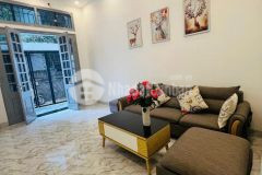 Bán nhà dân xây cổ linh, long biên 42m2, 3t, chỉ 6,4 tỷ ô tô đỗ cách nhà 15m