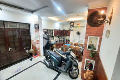 Bán nhà 3thoáng sát phố ngã tư lò đúc trần khát chân, dt 4555m², 4 tầng, mt 5m chỉ 9 tỷ