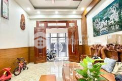 Bán nhà hxh phú nhuận, gần mt phan đình phùng, 3 tầng, nở hậu 5.4m, 69m2, 5pn, 10.4 tỷ