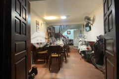 Bán nhà trịnh đình cửu. hoàng mai. dt 32m2. mt 3,3m. 5 tầng. giá 8,05 tỷ.