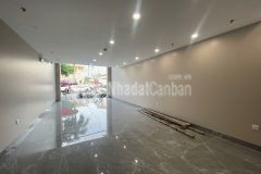 Cho thuê tòa nhà vp mặt phố trần quý cáp, đống đa 90m x 8t thang máy giá 135 triệu