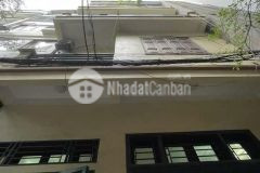 Nhà dân xây chắc chắn trung tâm cầu giấy xe tải sát cửa 45m2 hơn 10 tỷ