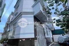 Bán gấp nhà hxh tránh nhau vip 39 an dương vương, p16 q8. dt51m2. giá chỉ 5.5tỷ.