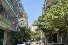 Bán nhà đại kim hoàng mai gần hồ linh đàm, đường ôtô rất rộng, hai thoáng, kd văn phòng.