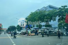 Bán đát tặng nhà cấp 4 vị trí kinh doanh