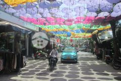 Tôi bán nhà phố lụa vạn phúc hàng xóm galaxy vạn phúc ô tô đỗ cạnh nhà 38m2 chỉ 7.x tỷ. 0989626116