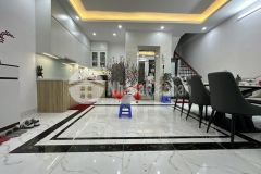 Trương định nhà xây mới, ngõ cực nông, khu vực rất nhiều tiện ích, gần 3 trường đh lớn