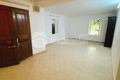 Bán căn hộ tập thể hoàng ngọc phách, đống đa, 90m2, ô tô dừng đỗ chân cầu thang, gần phố