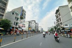 Bán nhà mặt tiền khu bt đặng thùy trâm 5 lầu ngang 5m 120m2 kd đa ngành ngay đhvl 27.x tỷ