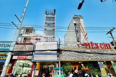 Nhà mặt tiền gò vấp đường số 6 ngang 4m dài 11m shcn 44m2 trệt lầu hc đủ,.