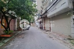 Bán nhà phố nguyên hồng 70m2, 4 tầng, mặt tiền 5.6m ô tô kinh doanh giá chỉ 28.5 tỷ