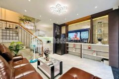 Chỉ 4.65 tỷ, 3 tầng mới đẹp ở ngay, gần mặt tiền, giáp phan xích long, phú nhuận, 74m2 dtsd