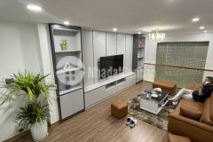 Bán nhà giang văn minh. ba đình. 5 tầng thang máy. dt 35m2. mt 3,3m. giá 8,28 tỷ.