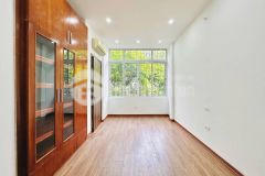 Bán nhà kim giang. hoàng mai. dt 26m2. mt 5m. 5 tầng. giá 5,78 tỷ.