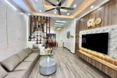 Bán nhà 5 tầng nội thất đẹp, gara ô tô, phân lô đường rất rộng thông đền lừ hoàng mai.