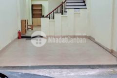 Cho thuê nhà riêng ô tô đỗ cửa ngõ 165 dương quảng hàm, cầu giấy 50m x 5t giá 15tr