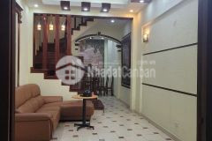 Cho thuê nhà làm cddv nguyễn khang, cầu giấy 55m x 4t, 5pn4vs, ngõ ô tô giá 18 triệu