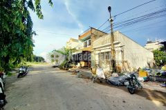 Nhà trệt đang xây sắp hoàn thiện kdc tân phú, diện tích chuẩn 100m2 giá chỉ 2 tỷ 550 triệu.