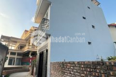 Nhà đẹp cự khối ở ngay ô tô nhỏ đỗ cửa ngõ thông cạnh vườn hồ