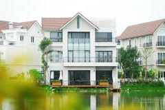 Bán biệt thự siêu sang hoa lan, vinhomes riverside 330m x 4t mặt tiền 11m giá 141 tỷ