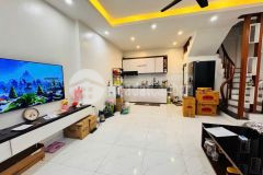 Tôi bán nhà ngõ 788 kim giang ô tô tránh cạnh kđt linh đàm 34m2 chỉ 5.x tỷ. lh 0989626116