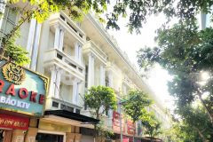 Bán nhà 5 tầng, kinh doanh tốt, vị trí đẹp nhất văn lâm 0835459289