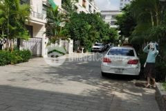 Bán nhà nguyễn chánh cầu giấy ngõ thông thoáng s42m giá 9xxx tỷ.