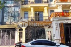 Cg. nhà đẹp 1 trệt 3 lầu full nội thất 3 phòng ngủ đường số 1 kdc nam long h. tây nam