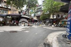 Lô góc, oto dừng đỗ, kinh doanh đường 800a cầu giấy