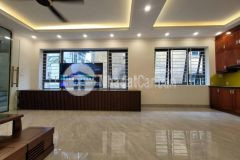 Siêu phẩm thạch bàn bán nhà 6 tầng thang máy long lanh lô góc ô tô vào nhà long biên