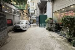 Tăng bạt hổ bán 122m tặng nhà ô tô đỗ cửa hai bà trưng