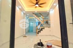 Nhà đẹp mới hoàn thiện 1 lầu mặt tiền hẻm 3m trần văn khánh, quận 7