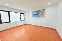 Thơm nhà đẹp 32 m2 5 tầng full nội thất hàng xóm vinhome