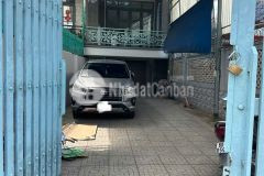 Nhà mặt tiền đường thông 3.9 tỷ131 m2, sân ô tô