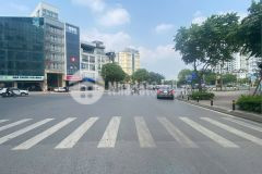 Nhà mới ái mộ 67m, 6t, mt5m, lô góc, gara, thang máy, full nội thất, tiện ích ngập tràn.