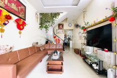 Bán nhà 4 tầng thanh xuân, mặt phố đường ô tô tránh, vỉa hè rộng, vị trí kinh doanh đẹp.