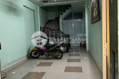 Cho thuê nhà ngõ 612 lạc long quân, tây hồ 46m x 5t, 9p giá 20tr, cho làm chdv, homestay