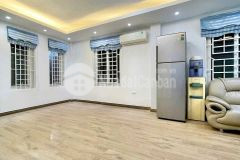 Cho thuê nhà ngõ 1197 giải phóng hoàng mai 80m x 4t, 8p giá 15tr, chdv, nhóm, gia đình