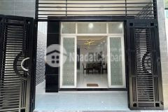 Chu gưi ban gâp căn nha câp 4 kv tân kiên dt 110m2 880tr