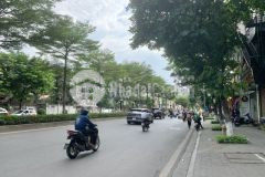 Chủ cần bán nhà mặt phố kim mã ba đình vỉa hè rộng lô góc 30m 15xtỷ kinh doanh