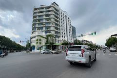 Tuyệt phẩm thượng lưu hồng tiến 130m, 7t, mt11m, thang máy, nội thất triệu đô, bể cá koi siêu vip.