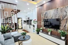 Bán nhà long biên bát khối, cự khối