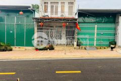 Chính chủ bán gấp 3 căn nhà liền nhau đs 2 phan huy chú, phường b lao, tp bảo lộc. lh0888889603